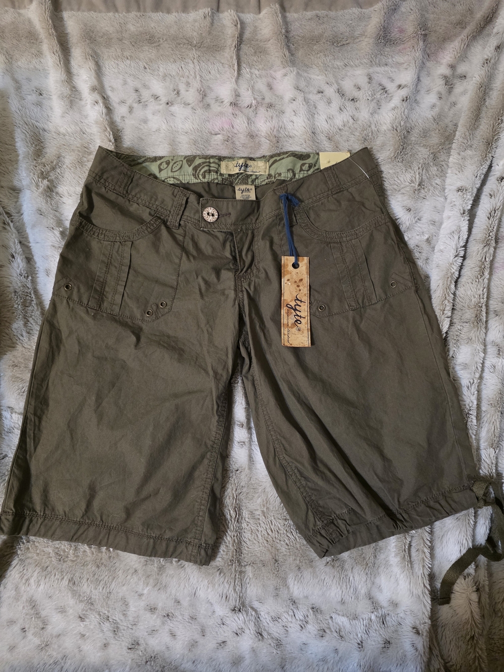 Tyte Jeans Olive Cargo Shorts with Adjustable Hem